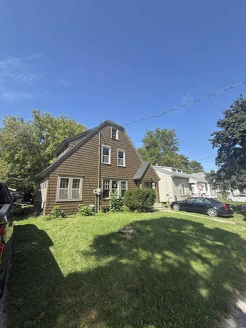 3 bed, 1450 sqft, $1,400 — Photo 2
