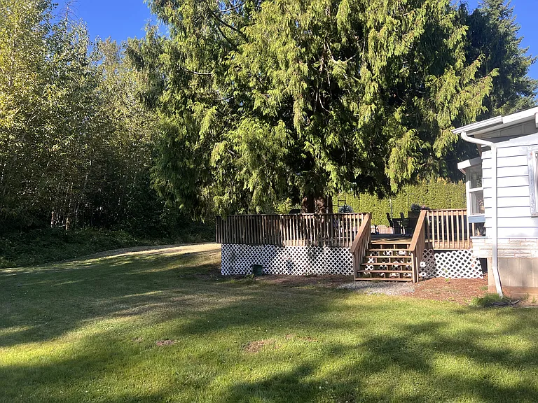 1069 E Axton Rd — Photo 13