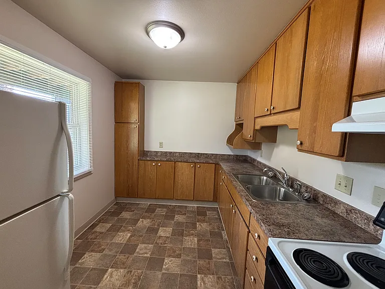 1717 Kane St — Photo 4