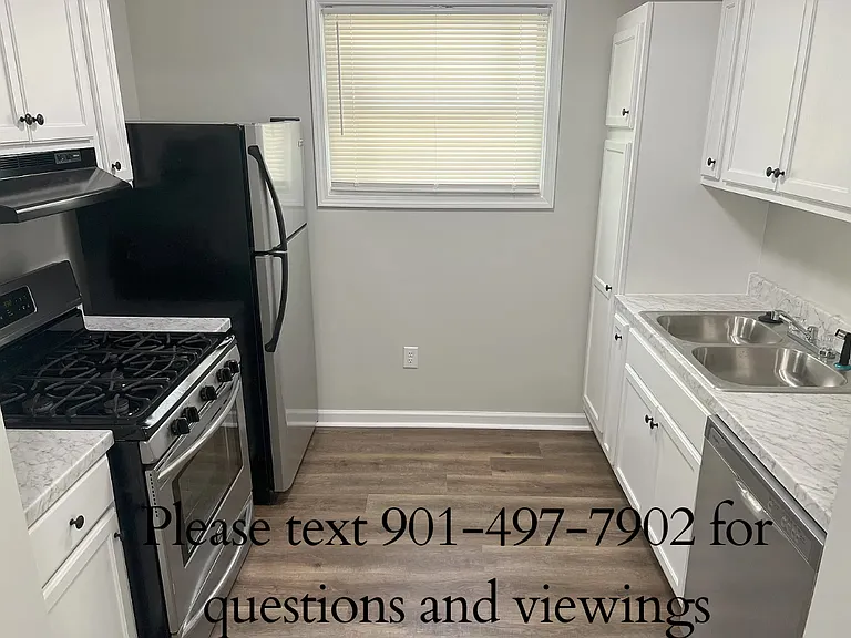 687 Shotwell St — Photo 2