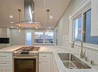 209 15th St, Manhattan Beach, CA 90266