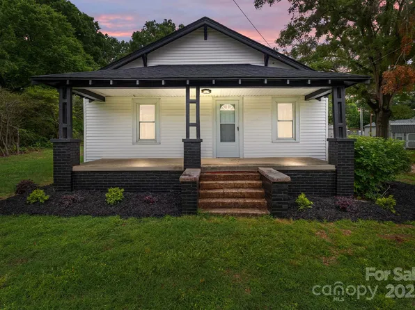 1406 Upper Enochville Rd, Kannapolis, NC 28081
