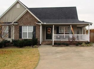 710 Running Creek Ln, Boiling Springs, SC 29316