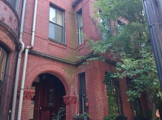 130 Saint Botolph St, Boston, MA 02115
