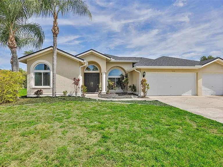 13016 Prestwick Dr — Photo 1