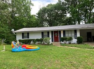 990 Roy Young Rd, Vicksburg, MS 39183