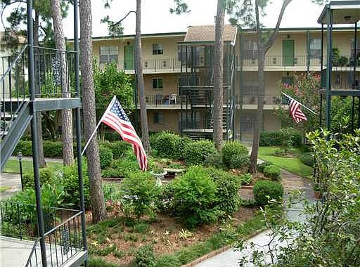 3rd image of 2708 Whitney Pl APT 804