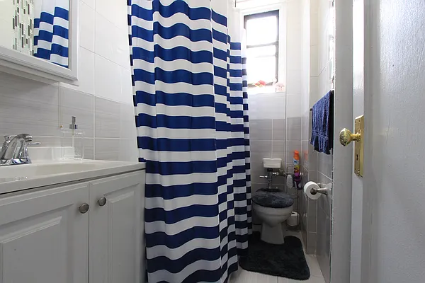 Rented by Douglas Elliman | media 10