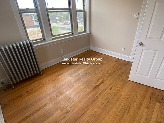 3rd image of 2350 W Touhy Ave #3L