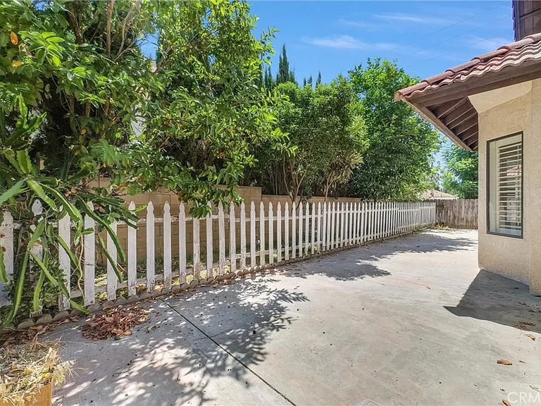 11413 Lower Azusa Rd — Photo 18