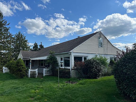 3rd image of 436 Rick Rd