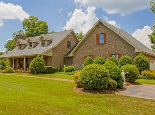 695 County Line Rd, Fairview, TN 37062