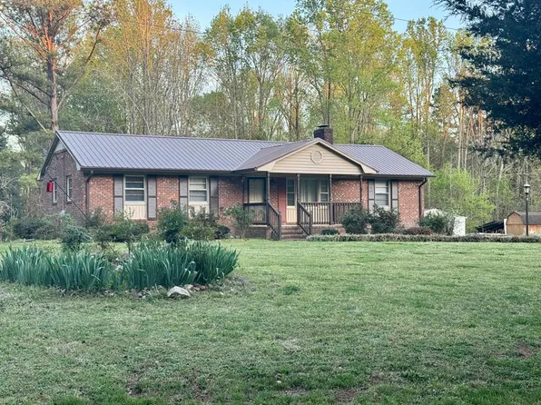 1533 Shiney Rock Rd, Clarksville, VA 23927