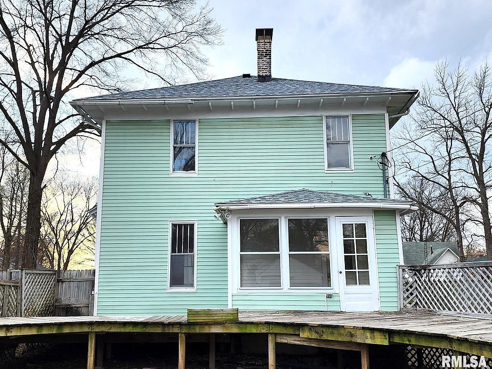 321 N Pine St, Centralia, IL 62801 Zillow