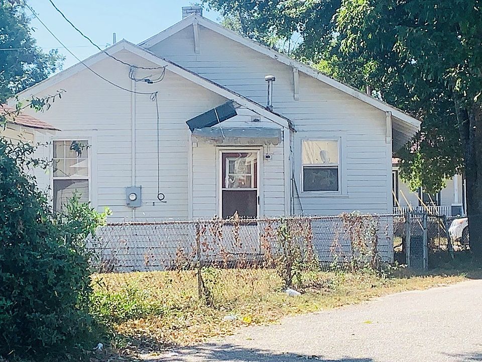 2nd image of 1739 Jenkins St
