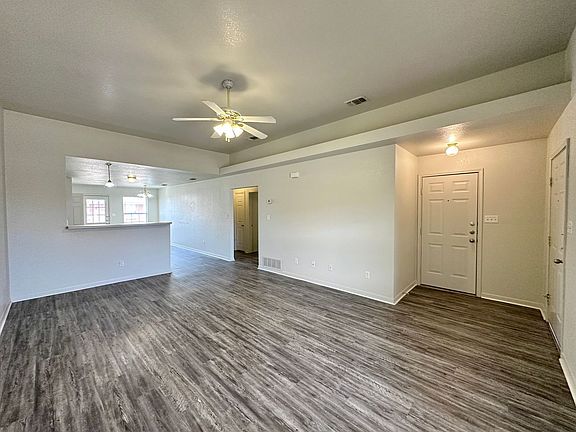 5th image of 3803 El Paso Dr