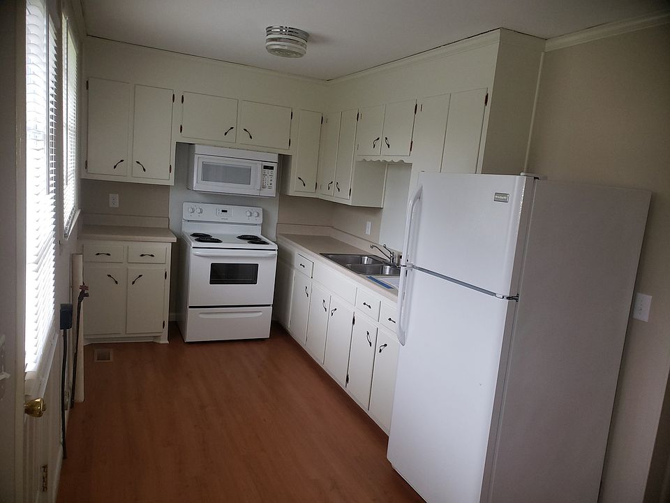 2nd image of 3809 Marydale Ct