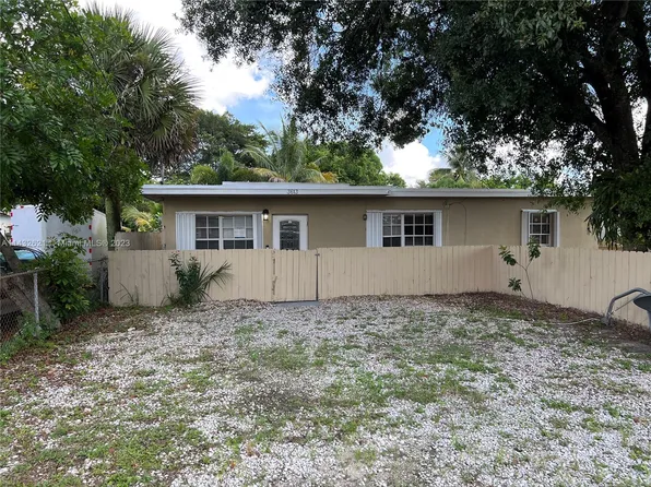 3613 SW 12th Ct, Fort Lauderdale, FL 33312