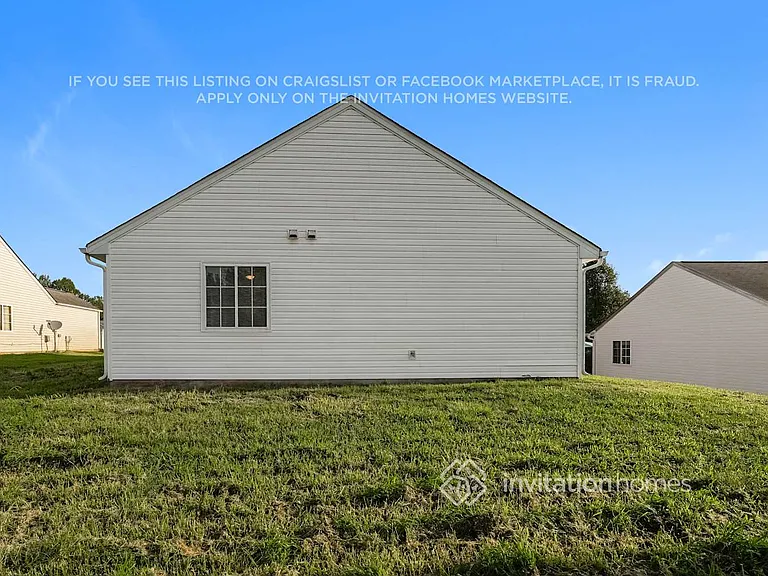 3789 Foxton Dr — Photo 16