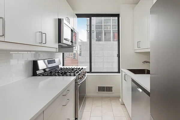 Rented by Compass | media 17