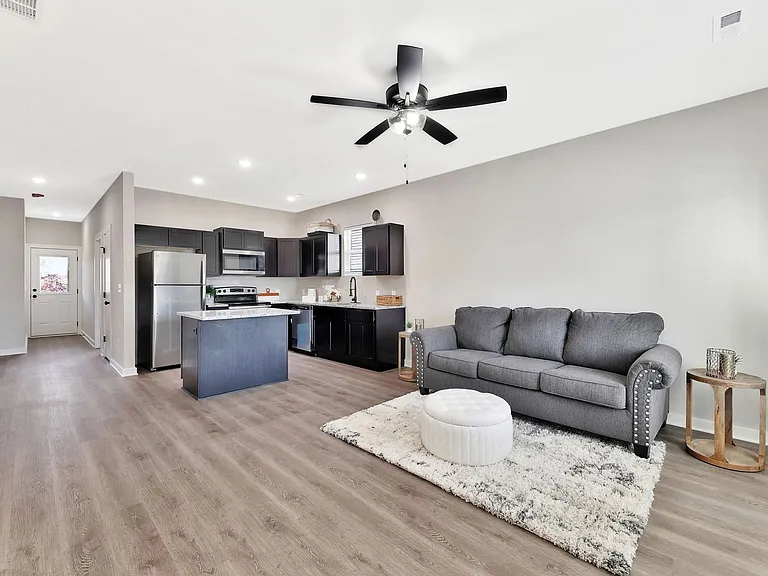5409-11 N Bressler Dr — Photo 2