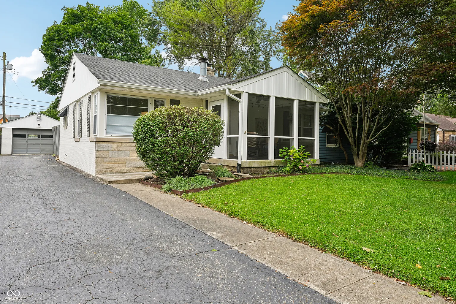 2615 Northview Ave photo 1