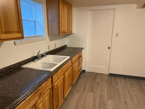 1618 Browne Ave #B — Photo 3
