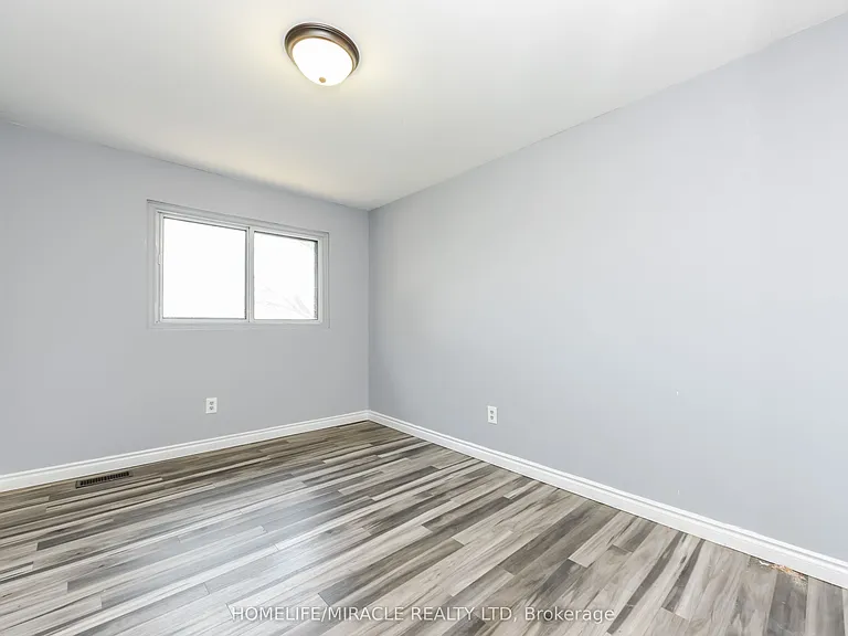 72 Carleton Pl #72 — Photo 19