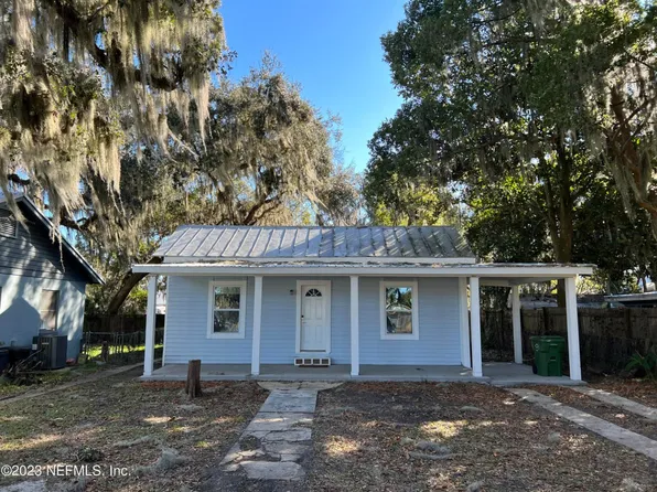 311 N 4th St, Palatka, FL 32177
