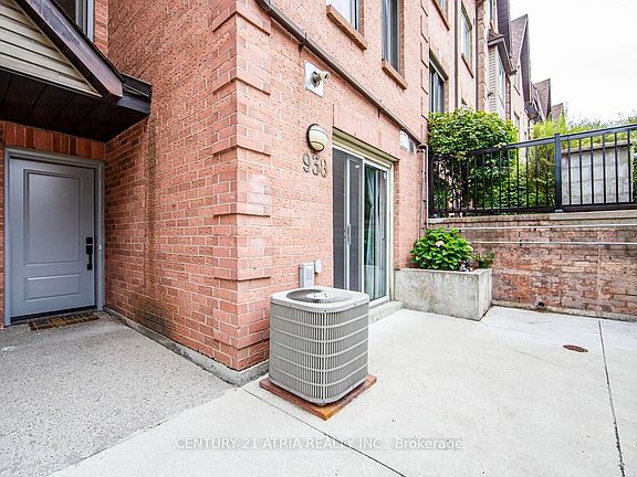 4th image of 75 Weldrick Rd E #938