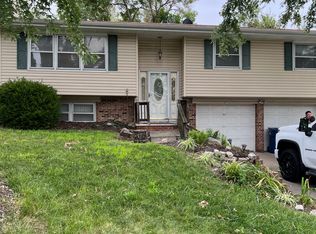 2711 Victoria Ave, Bellevue, NE 68005