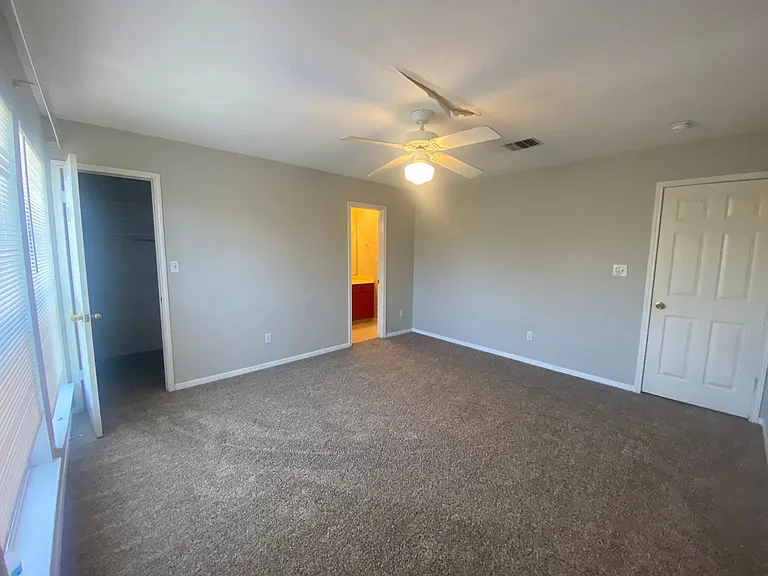 11915 Sky West Dr — Photo 7