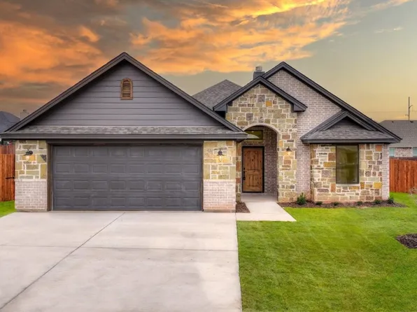 3307 Promenade Ct, Granbury, TX 76049