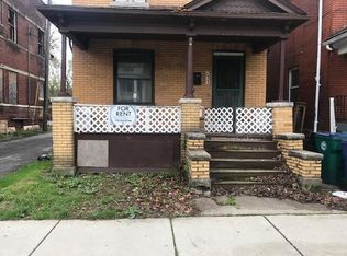 711 Cedar Ave, Niagara Falls, NY 14301