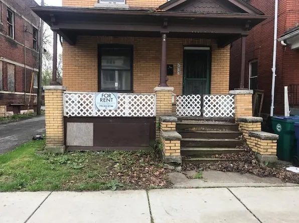 711 Cedar Ave, Niagara Falls, NY 14301