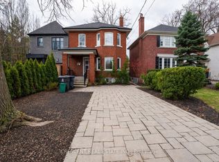 520 Prince Edward Dr N, Toronto, ON M8X2M5