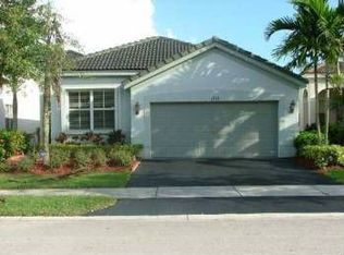 1932 Aspen Ln, Weston, FL 33327