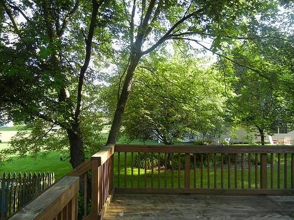 2nd image of 2824 Sunnyfield Ct