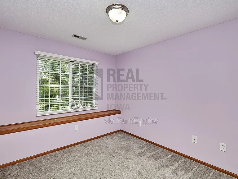 3504 163rd St — Photo 20