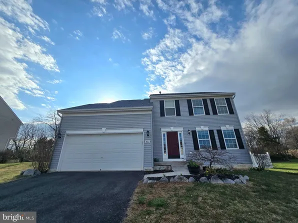 486 Calvert Cir, Bunker Hill, WV 25413