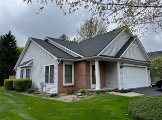 102 Amberwood Pl, Rochester, NY 14626