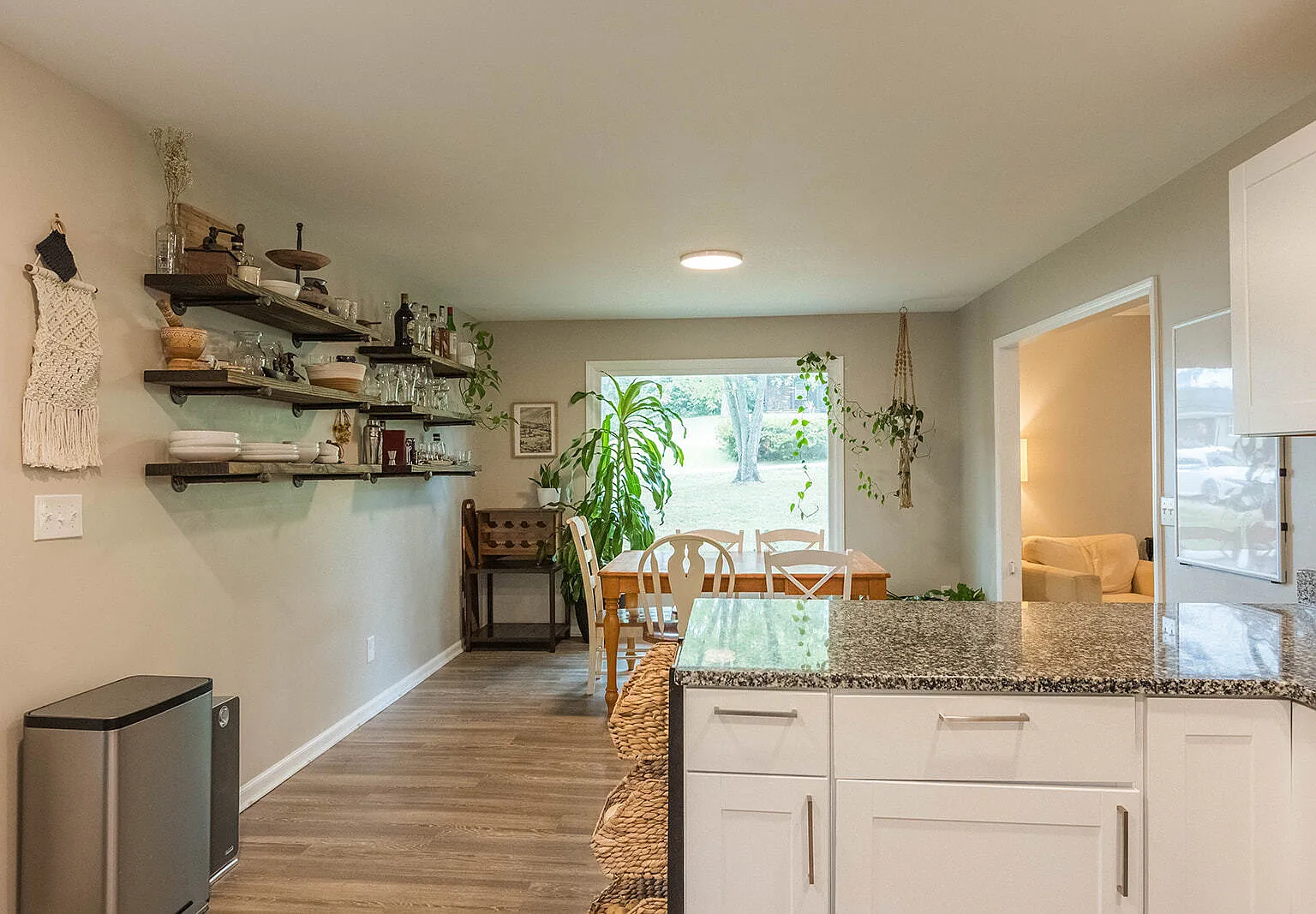 210 Elliott Court - 1 — Photo 3