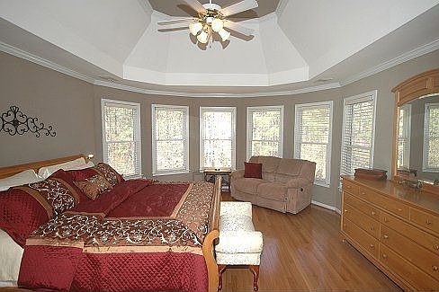 Master w sitting area