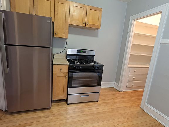 4th image of 3438 W Foster Ave APT 1N