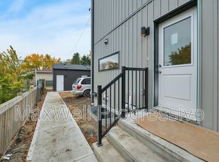 7130 93rd St NW #BASEMENT, Edmonton, AB T6E3C1