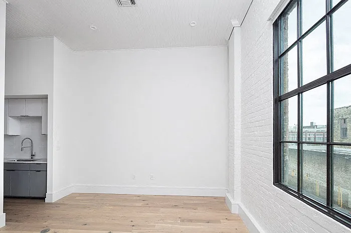 510 Julia St — Photo 45