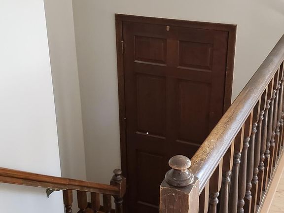 3rd image of 206 E Halleck St