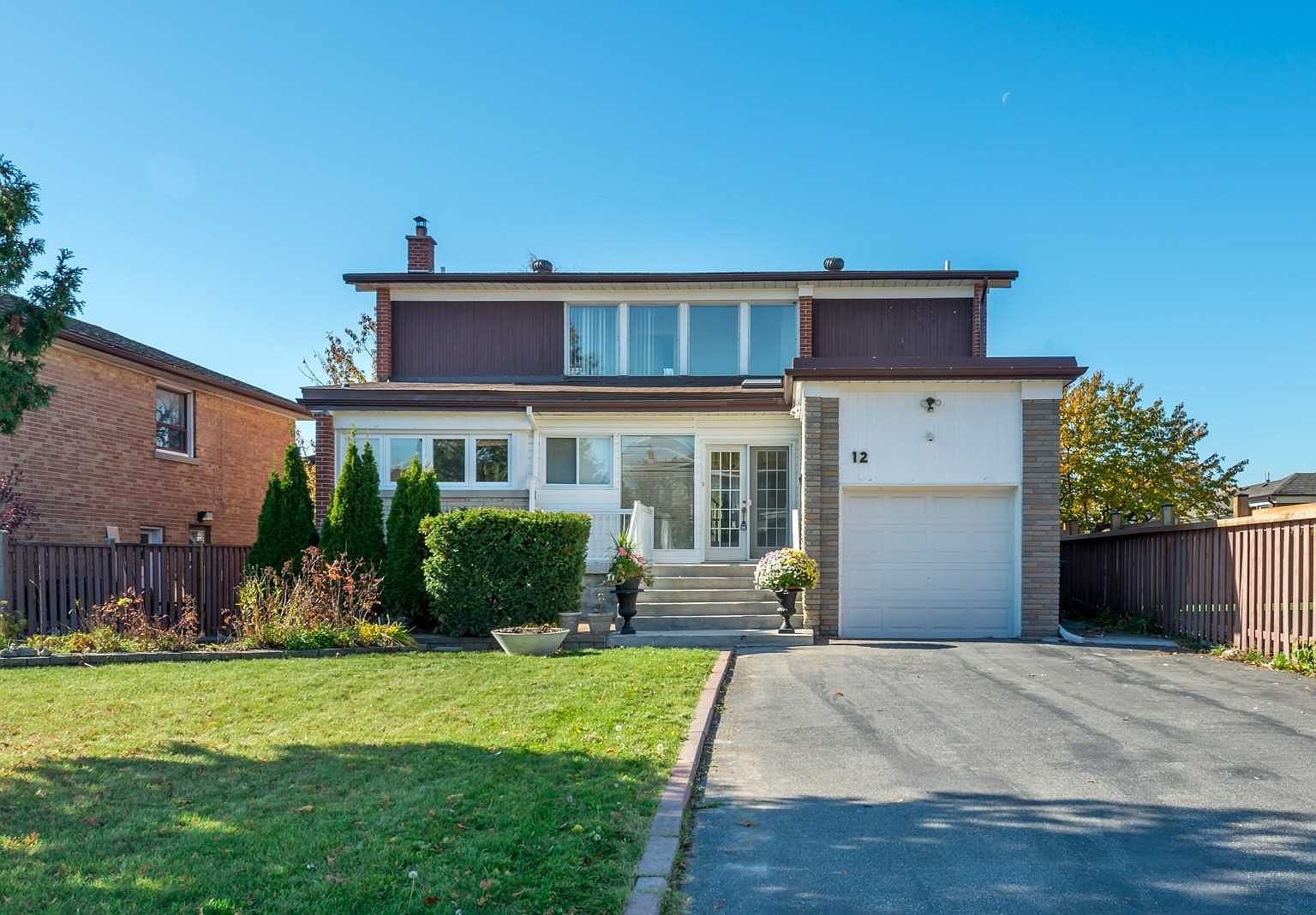 12 Bolingbroke Rd, Toronto, ON M6B 3L6 Zillow