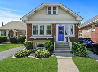 7027 26th Pl, Berwyn, IL 60402