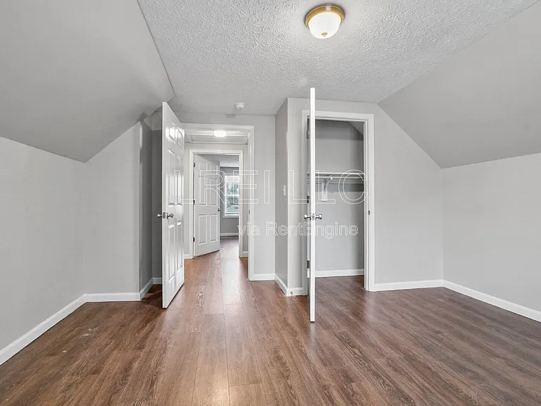 7729 Bluebonnet Rd — Photo 10
